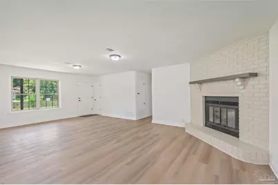 4856 Jennifer Ln, Pace, FL 32571 - Photo 9