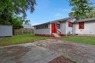 300 S 2nd St, Pensacola, FL 32507 - Photo 37