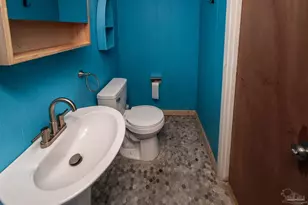 5200 Canal St, Milton, FL 32570 - Photo 15