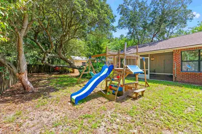 1643 Balogh Dr, Gulf Breeze, FL 32563 - Photo 29