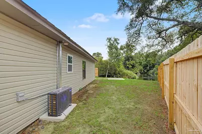 2853 Hidden Springs Cir, Pensacola, FL 32526 - Photo 3