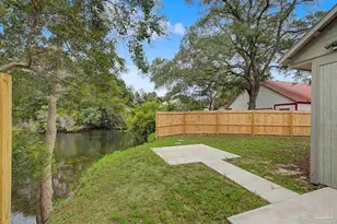 2853 Hidden Springs Cir, Pensacola, FL 32526 - Photo 33