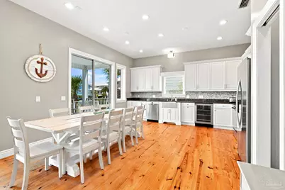 7652 Key West Dr, Navarre, FL 32566 - Photo 9
