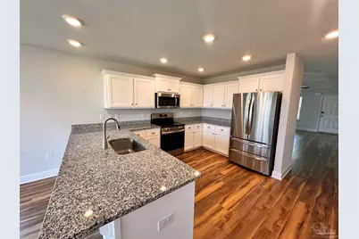 7034 Sonny Dr, Pensacola, FL 32504 - Photo 5