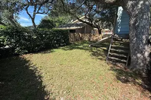 905 Poinciana Dr, Gulf Breeze, FL 32561 - Photo 41