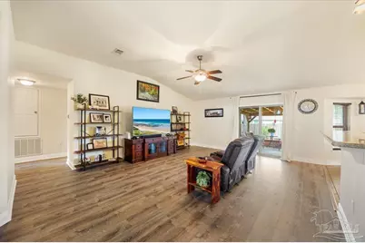 6556 Fall St, Milton, FL 32570 - Photo 13