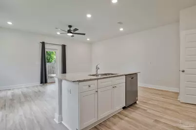 7150 Village Ln, Pensacola, FL 32504 - Photo 13
