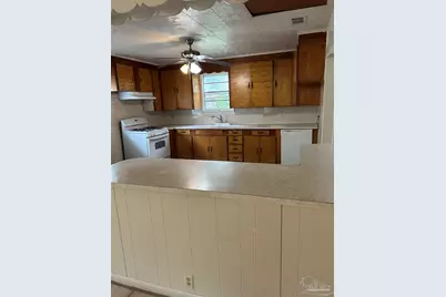 4040 Wilkes St, Pace, FL 32571 - Photo 9