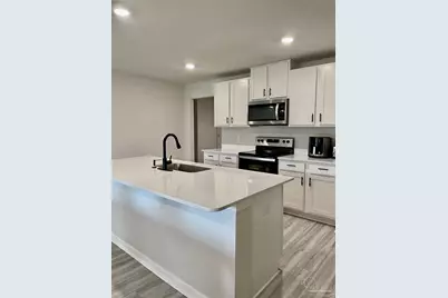 433 Scarborough St, Crestview, FL 32539 - Photo 13