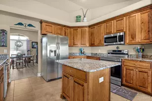 6165 Winchester Cir, Milton, FL 32570 - Photo 11