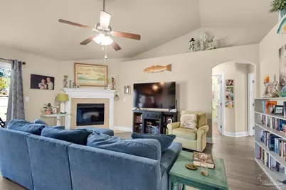 6165 Winchester Cir, Milton, FL 32570 - Photo 9