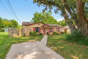 2018 Woodbury Dr, Cantonment, FL 32533 - Photo 3