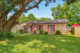 2018 Woodbury Dr, Cantonment, FL 32533 - Photo 1