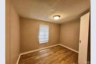 3992 McCutchin Dr, Jay, FL 32565 - Photo 9