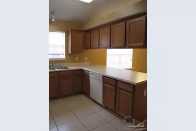 5927 Bilek Dr, Pensacola, FL 32526 - Photo 5