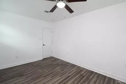 6037 Syrcle Ave, Milton, FL 32570 - Photo 9