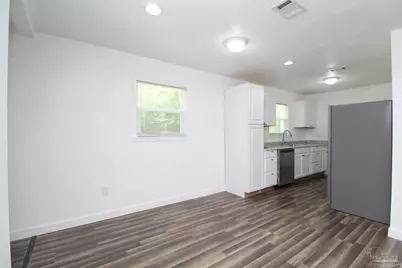 6037 Syrcle Ave, Milton, FL 32570 - Photo 5