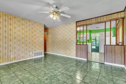 910 Bartow Ave, Pensacola, FL 32507 - Photo 5