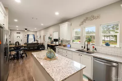 5599 Sandview Dr, Pensacola, FL 32507 - Photo 21