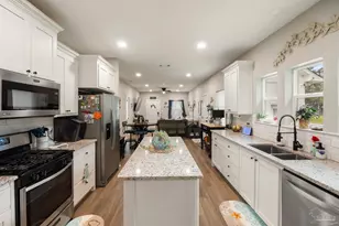 5599 Sandview Dr, Pensacola, FL 32507 - Photo 19