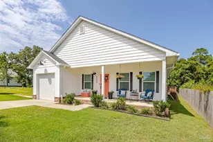 5599 Sandview Dr, Pensacola, FL 32507 - Photo 1