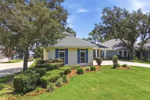 3932 Plantation Cove Ct, Milton, FL 32583 - Photo 5