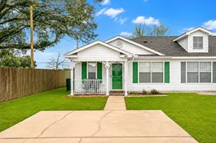 300 Loveland Cir, Pensacola, FL 32526 - Photo 1