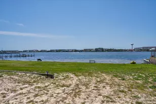 300 SW Miracle Strip Parkway, Fort Walton Beach, FL 32548 - Photo 9