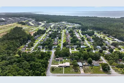 2445 Elkhart Dr, Navarre, FL 32566 - Photo 37