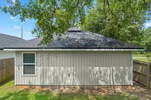 8628 Walnut Ave, Pensacola, FL 32534 - Photo 23