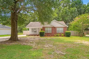 5523 Berryhill Rd, Milton, FL 32570 - Photo 1