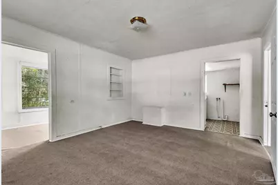 1040 Wayne Ave, Pensacola, FL 32507 - Photo 7