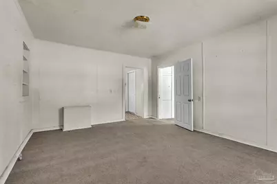 1040 Wayne Ave, Pensacola, FL 32507 - Photo 5
