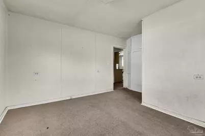 1040 Wayne Ave, Pensacola, FL 32507 - Photo 11