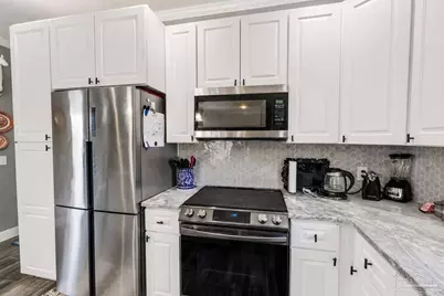 310 Hilburn Pl, Pensacola, FL 32504 - Photo 15