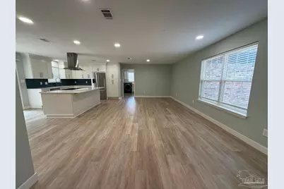 420 Dolphin St, Gulf Breeze, FL 32561 - Photo 5