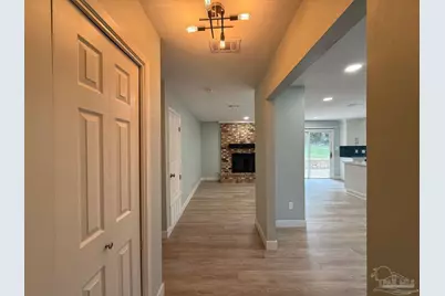 420 Dolphin St, Gulf Breeze, FL 32561 - Photo 3