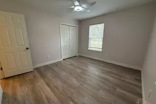 420 Dolphin St, Gulf Breeze, FL 32561 - Photo 23