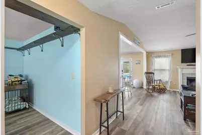 5321 Medicine Bow St, Milton, FL 32570 - Photo 9