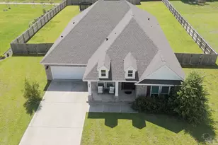 6549 Captiva Dr, Milton, FL 32570 - Photo 1