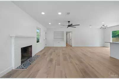 1800 N Baylen St, Pensacola, FL 32501 - Photo 7
