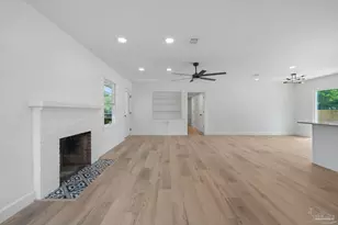 1800 N Baylen St, Pensacola, FL 32501 - Photo 7