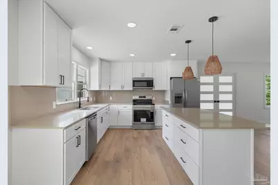 1800 N Baylen St, Pensacola, FL 32501 - Photo 11
