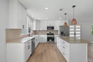 1800 N Baylen St, Pensacola, FL 32501 - Photo 11