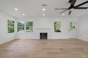 1800 N Baylen St, Pensacola, FL 32501 - Photo 5
