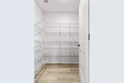 1875 Summer Pecan Dr #61B, Cantonment, FL 32533 - Photo 5