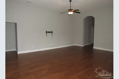 8701 Rush Ln, Pensacola, FL 32526 - Photo 11