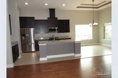 8701 Rush Ln, Pensacola, FL 32526 - Photo 9