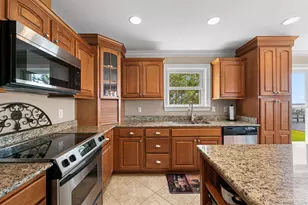 1002 Magnolia Ln, Gulf Breeze, FL 32563 - Photo 17
