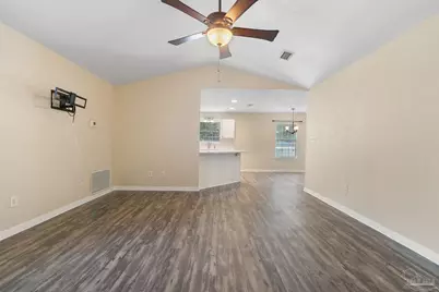 8111 Fourth St, Navarre, FL 32566 - Photo 9